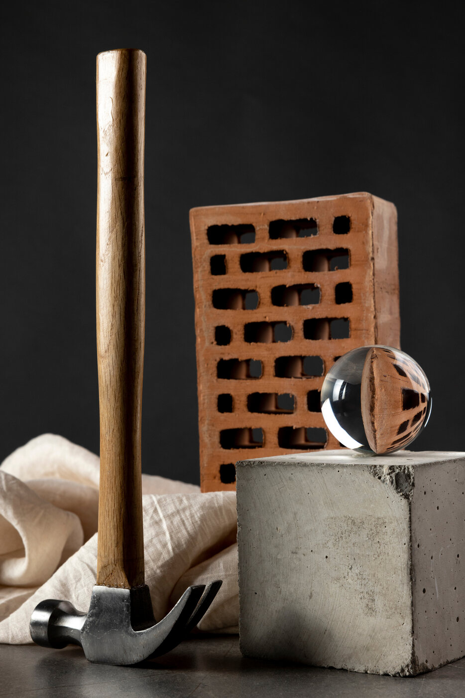 Materiales y elementos relacionados con construcción